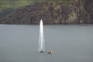 Premier dégazage du lac Nyos, en 2001